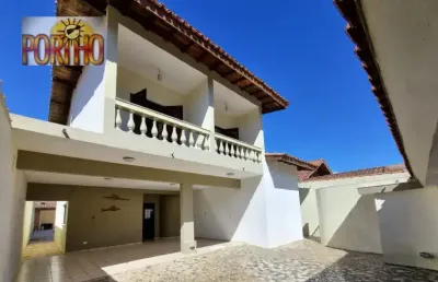 Casa sobrado na praia do guaiúba -  4 dormitórios sendo 1 suíte