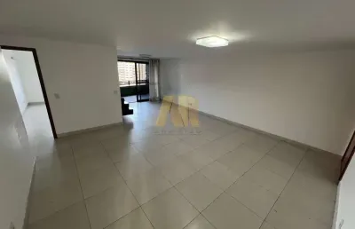 Apartamento com 4 quartos para alugar no Jatiúca, Maceió 