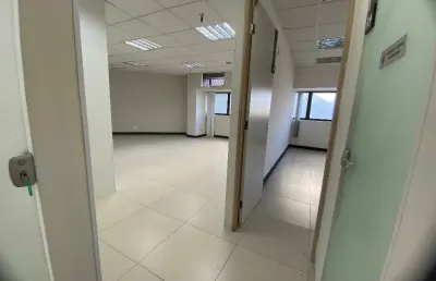 Alugo sala comercial 105m, 2 vagas, av tancredo neves