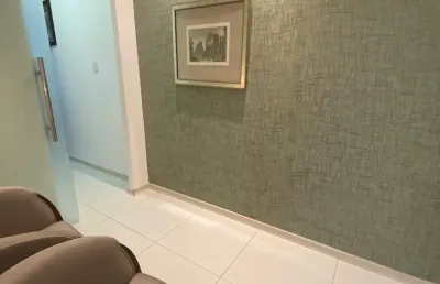 Sala comercial com 1 sala para alugar na Avenida Luís Viana, 6462, Paralela, Salvador