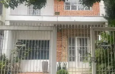Casa com 3 quartos à venda na Rua Miguel Tostes, Rio Branco, Porto Alegre