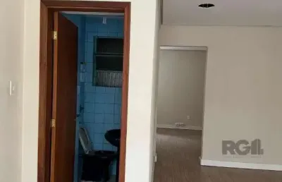 Sala comercial à venda na Rua Uruguai, Centro Histórico, Porto Alegre