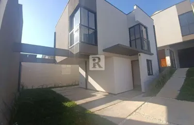 Casa com 2 quartos à venda na rua nossa senhora do rocio, 223, santa cândida, curitiba por r$ 579.000