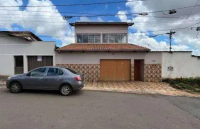 Sobrado com 5 dormitórios à venda, 228 m², de área construída e 400m² de terreno, por r$ 520.000 - dom pedro ii - anápolis/go