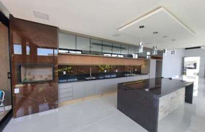 Casa  condomínio fechado linda completa em planejados,,
