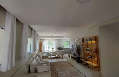 Confortável casa tipo para venda em planalto paulista com 4 quartos, sendo 4 suítes, 380m²