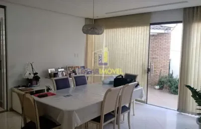 Casa com 3 suítes , 2 salas  em excelente localização à venda, recreio próximo ao centro da cidade,