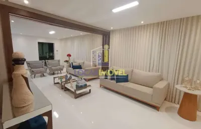 Casa com 5 quartos sendo 3 suítes, área gourmet com jacuzzi, piscina aquecida, em bairro boa vista,