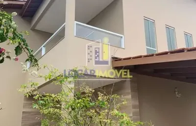 Casa alto padrão recém construída com 247 m² de área útil próximo de faculdades no bairro candeias