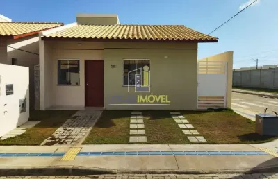 Excelente casa de esquina e solta 3 quartos sendo 1 suíte em condomínio fechado à venda no boa vist