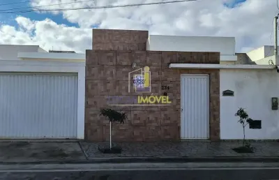 Casa de 3/4 sendo uma suíte no vila marina - próximo shopping conquista sul e havan