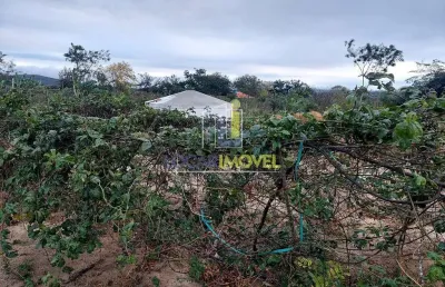 Sitio com 10.000 m² cercado, com caixa d'água de 30.000 no loteamento rural estância terra das rosa