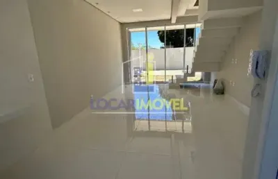 Casa duplex 2 quartos sendo 2 suíte novo tortamente acabado com pisos e revestimentos 2 vagas de ga