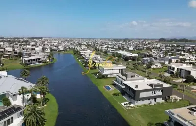 Casa condomínio fechado xangri-la com 5 suítes 452m² mobiliado e decorado