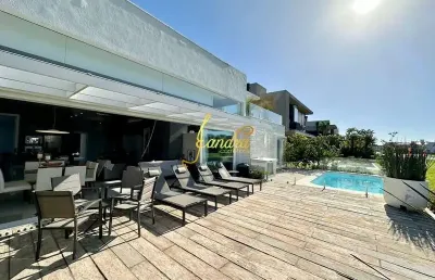 Casa em condomínio fechado com 5 quartos à venda no Centro, Xangri-Lá 