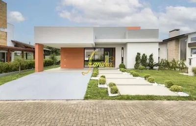 Casa em condomínio fechado com 3 quartos à venda no Centro, Torres 