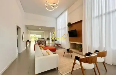 Excelente casa no condomínio riviera estilo contemporânea! composta por 4 suítes, sendo 2 americanas,