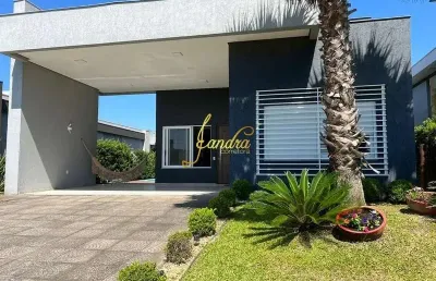 Casa térrea  em condomínio fechado mobiliada e decorada 160m2