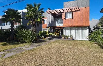 Casa em condomínio fechado com 5 quartos à venda em Marina, Xangri-Lá 