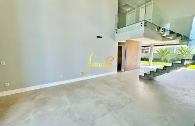 Sobrado no sunset  com 240m2 de área construída obra dez 23