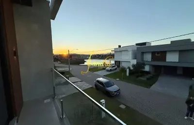 Casa em condomínio fechado com 4 quartos à venda no Centro, Xangri-Lá 