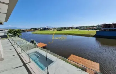 Sobrado finamente mobiliado e decorado beira de lago
