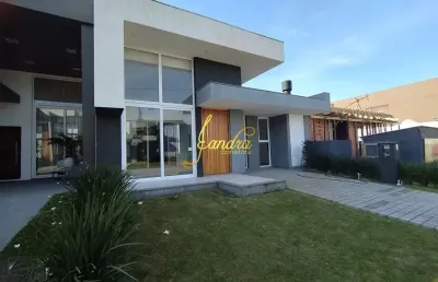 Casa em condomínio fechado com 4 quartos à venda no Centro, Xangri-Lá 