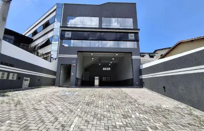 Ponto comercial para alugar na Avenida Amazonas, 412, Barbosas, Arujá