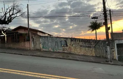 Terreno à venda na Rua Bahia, S/N, Jardim Planalto, Arujá