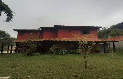 Casa à venda na Rua Grafite, 1390, Chácaras Copaco, Arujá