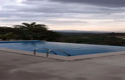 Casa à venda na Rua Comendador José Alcides da Silva, 435, Jardim Arujá, Arujá