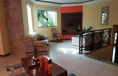 Casa em condomínio fechado com 5 quartos para alugar na Alameda Lua, 610, Novo Horizonte Hills I e II, Arujá