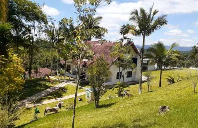 Chácara / sítio com 4 quartos à venda na Estrada dos Índios, 8980, Chácaras Copaco, Arujá