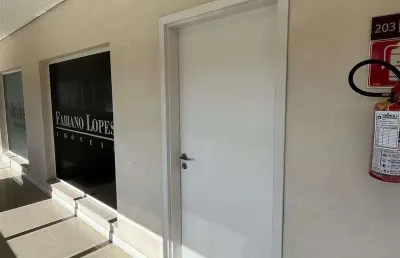 Sala comercial para alugar na Rodovia Alberto Hinoto, 1201, Jardim Limoeiro, Arujá