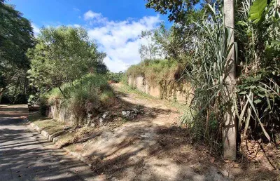 Terreno à venda na Avenida Yara, s/n, Arujázinho I, II e III, Arujá