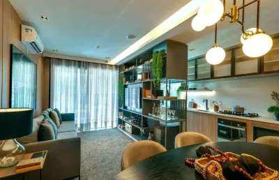 Apartamento com 79,33m², 02 suítes e integração de sala de estar e jantar, em me