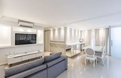 Apartamento de 2 quartos inteiramente mobiliado, no setor bueno