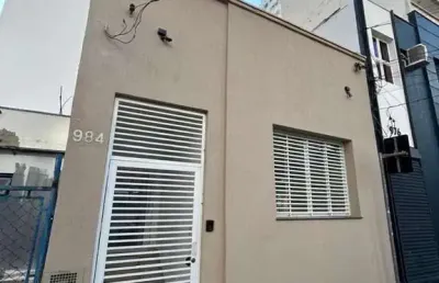 **oportunidade no cambuí! casa de 3 quartos por r$ 3.350**