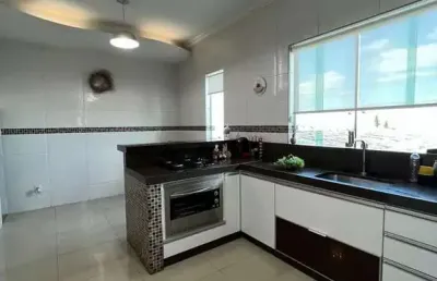Casa com 3 quartos à venda no centro, contagem , 100 m2 por r$ 1.200.000