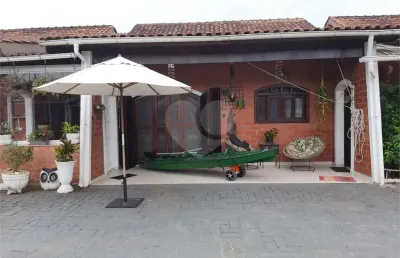 Casa em condomínio fechado com 3 quartos à venda na Aprovada 214, Indaia, Bertioga