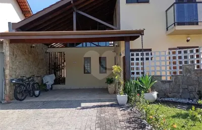 Casa em condomínio fechado com 4 quartos à venda na Avenida Anchieta, Centro, Bertioga