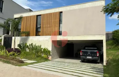 Casa alto padrão para venda com 428m² - 3 suítes e 2 vagas de garagem no alphaville 1