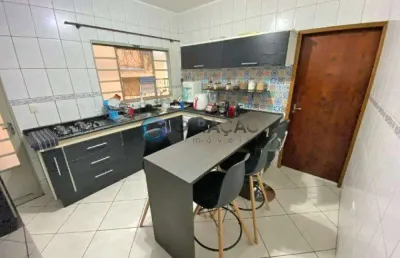 Sobrado para venda de 03 dorm. e 01 suíte - 150m² no jardim portugal