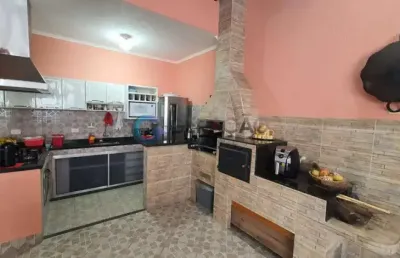 Casa para venda de 03 dorm. e 01 suíte - 235m² no jardim ismênia