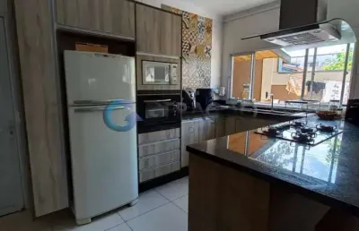 Lindo sobrado com 3 dormitórios sendo 1 suite no jardim paulista.