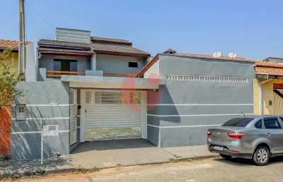 Casa com 3 quartos à venda na Rua Professora Celina Bernardes, 63, Residencial Estoril, Taubaté