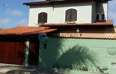 Casa 03 dorm. 194,36m² de área construída e 204,00m² de terreno - jardim campo grande