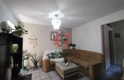 Casa para venda com 6 quartos e 3 vagas de garagem com 200m² - jardim satélite