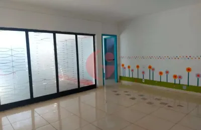 Casa para comércio à venda na melhor localização do jardim esplanada!