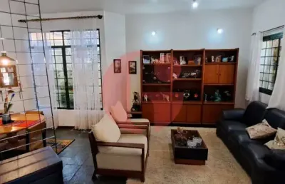 Casa/sobrado para venda com 05 dorm., 02 suítes e piscina - 735m² no jardim das colinas.